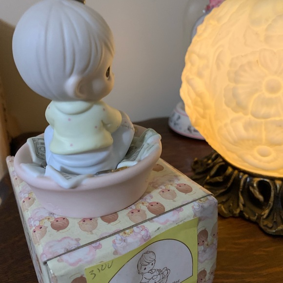 Precious Moment “Only One Life To Offer” - Picture 3 of 5